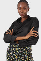 Black thick silky plunging tie front shirt_5