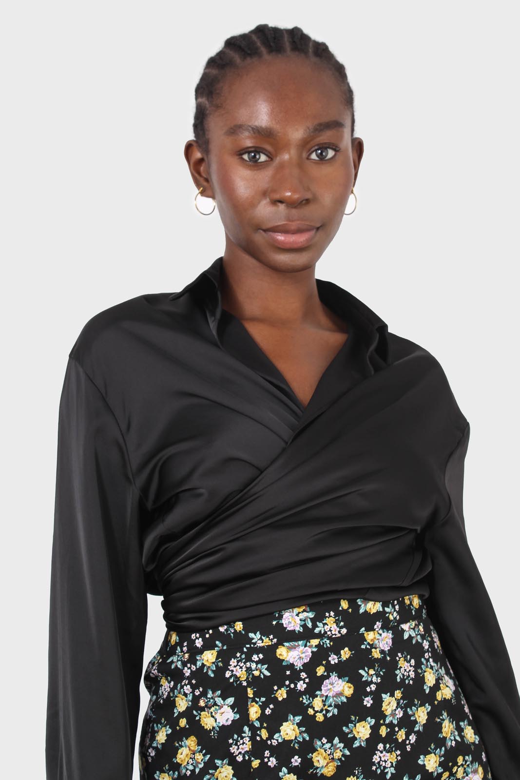 Black thick silky plunging tie front shirt_1