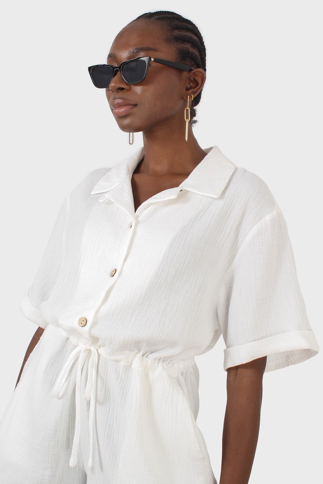 Ivory relaxed collar drawstring romper_3