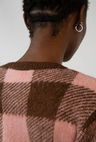 Pale pink and brown block plaid jumper_4