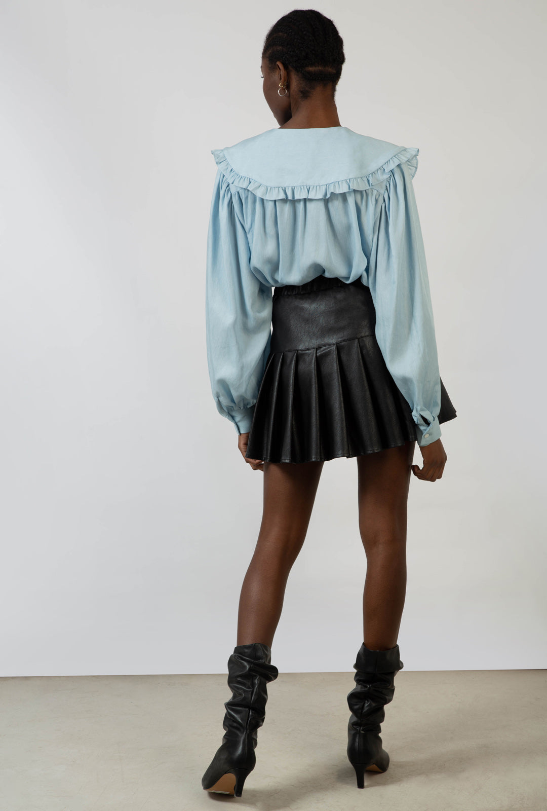 Black vegan leather pleat hem skirt_4