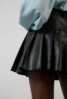 Black vegan leather pleat hem skirt_5
