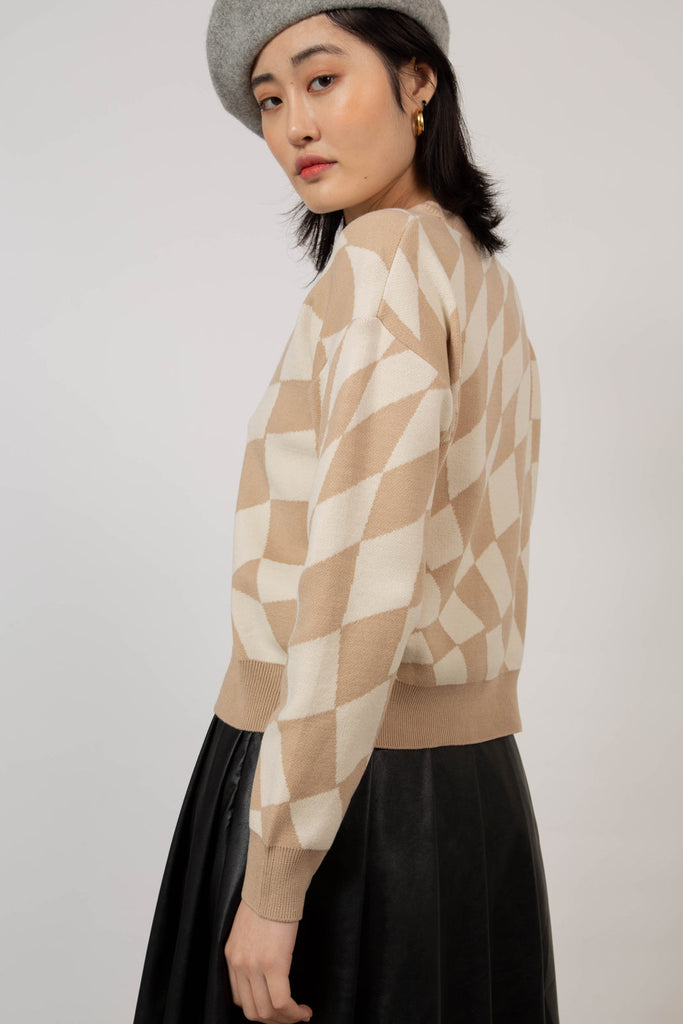 Beige and ivory psychedelic intarsia jumper_8