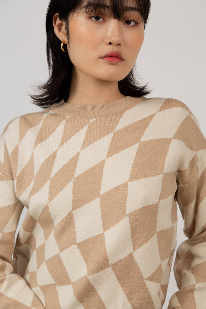 Beige and ivory psychedelic intarsia jumper_1