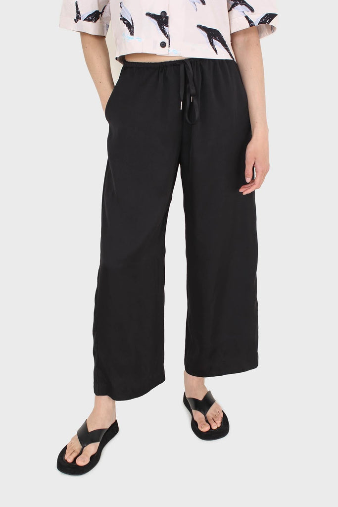 Black satin loose fit trousers_1