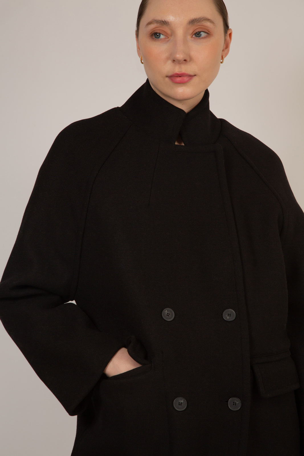 Black wool blend cocoon tailored coat_3