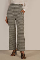Black ruched waist houndstooth trousers_1