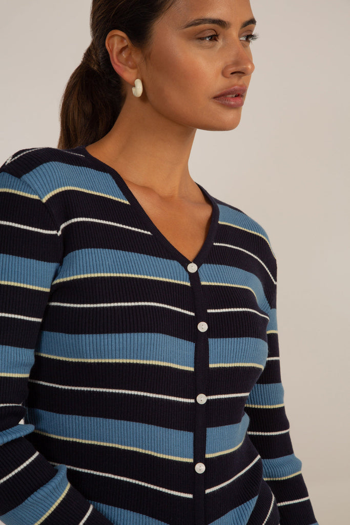 Black and blue striped knit top_4