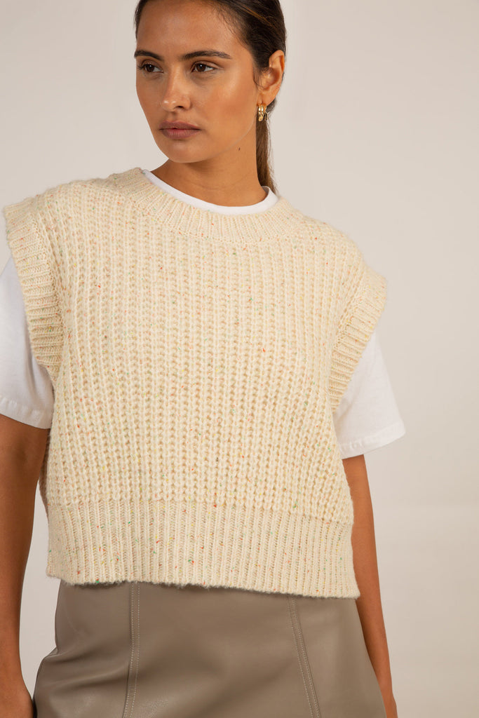 Oatmeal flecked ribbed sweater vest_2