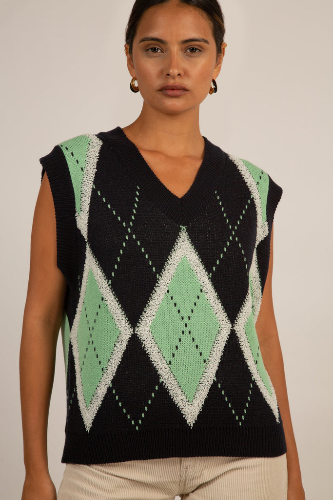 Navy and green textured argyle sweater vest_3