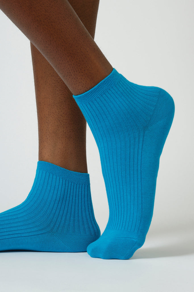 Aqua blue short cotton blend socks_1
