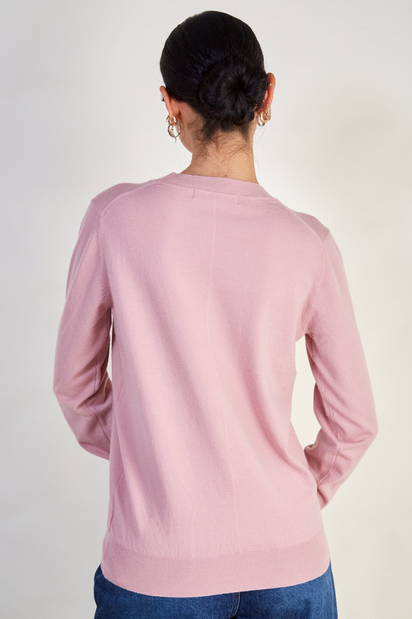 Baby pink cashmere blend crew neck jumper