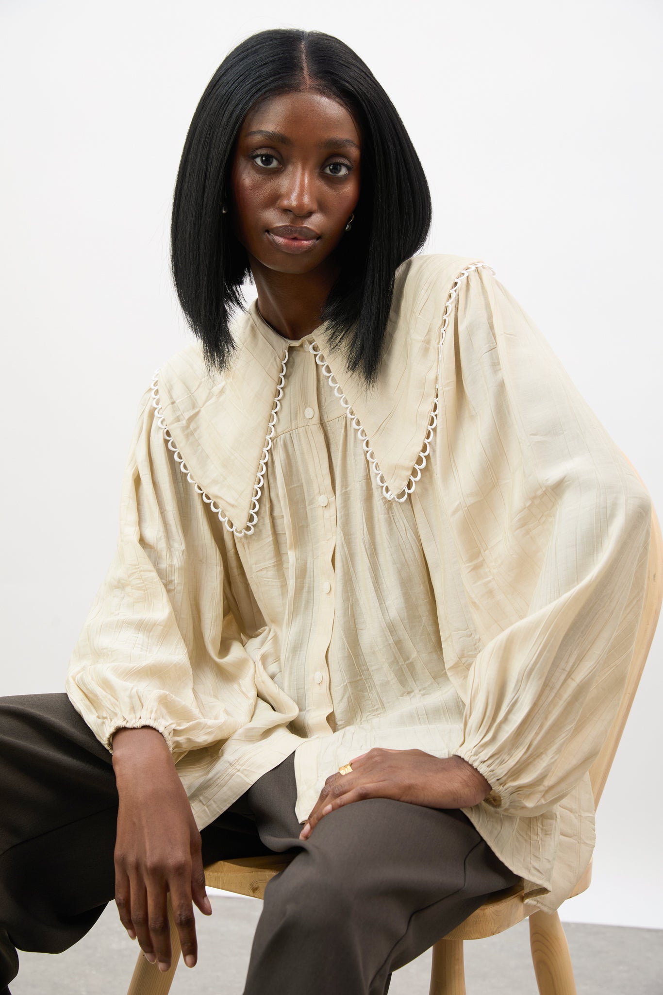 Beige large eyelet trim collar blouse_5