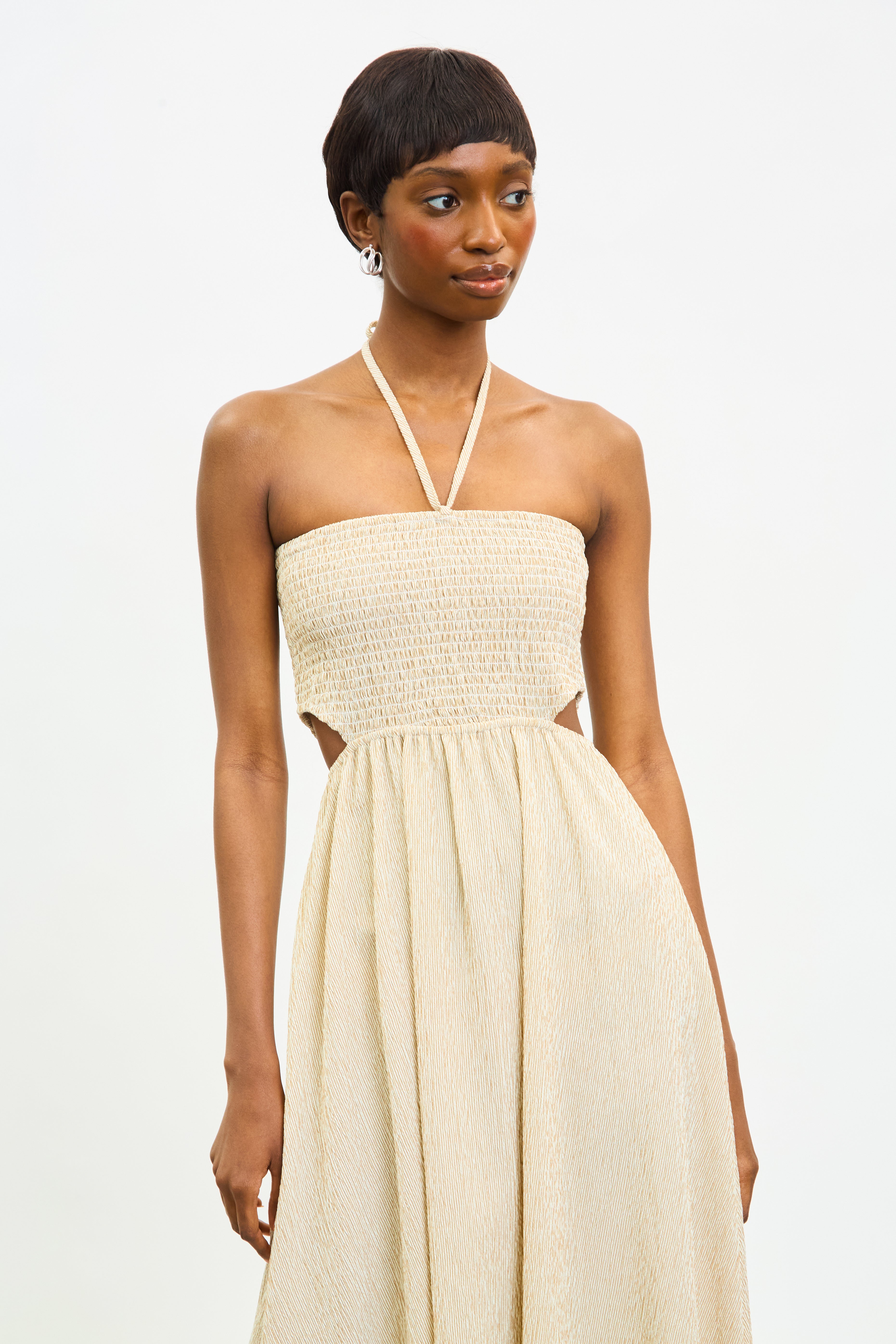 Beige textured stripe ruched peek side dress_3