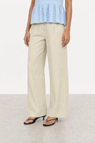Beige single pleat straight leg trousers_1