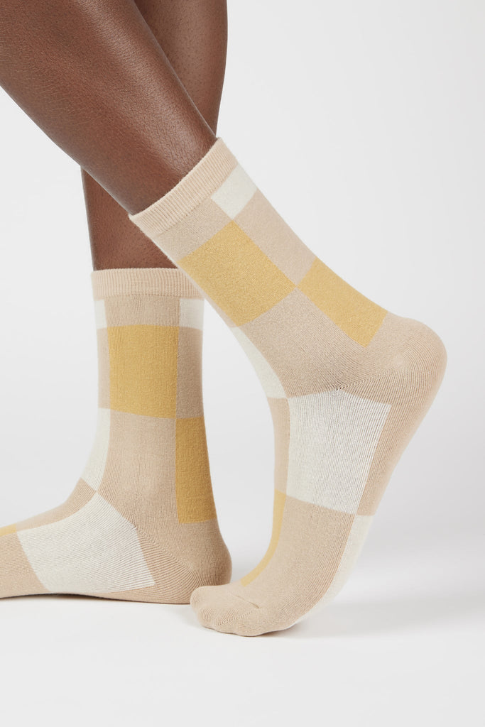 Beige and mustard giant block check socks_1
