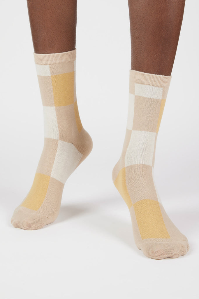 Beige and mustard giant block check socks_4