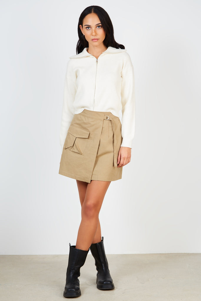 Beige pocket front mini skirt_3