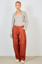 Beige ribbed knit double button draped jumper_4