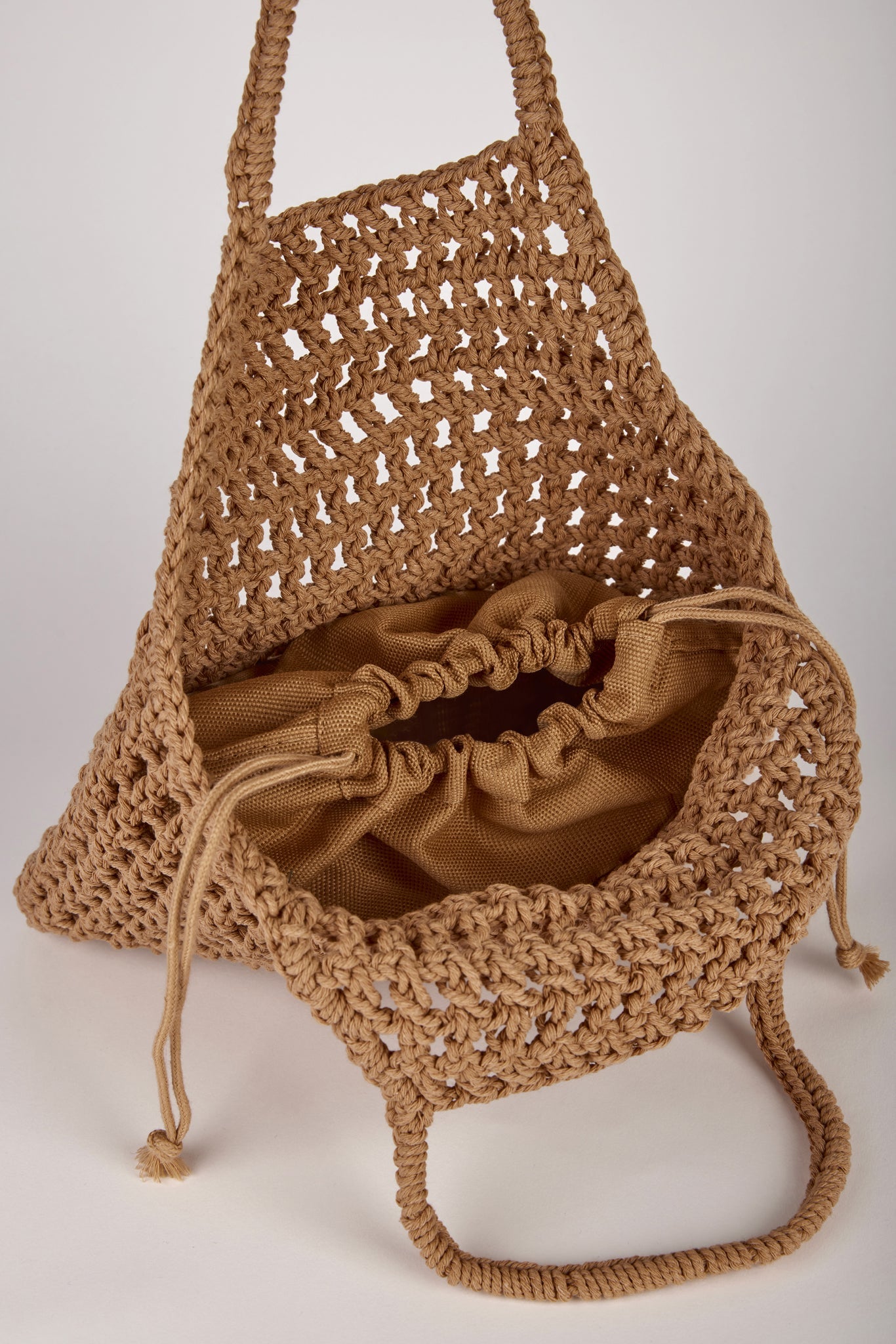 Beige woven hobo bag_3
