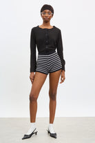 Black and grey horizontal stripe knitted shorts_4