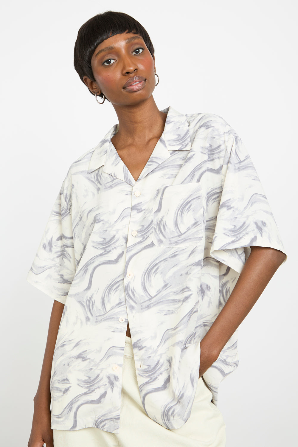 Black and ivory marble print short sleeved shirt_1