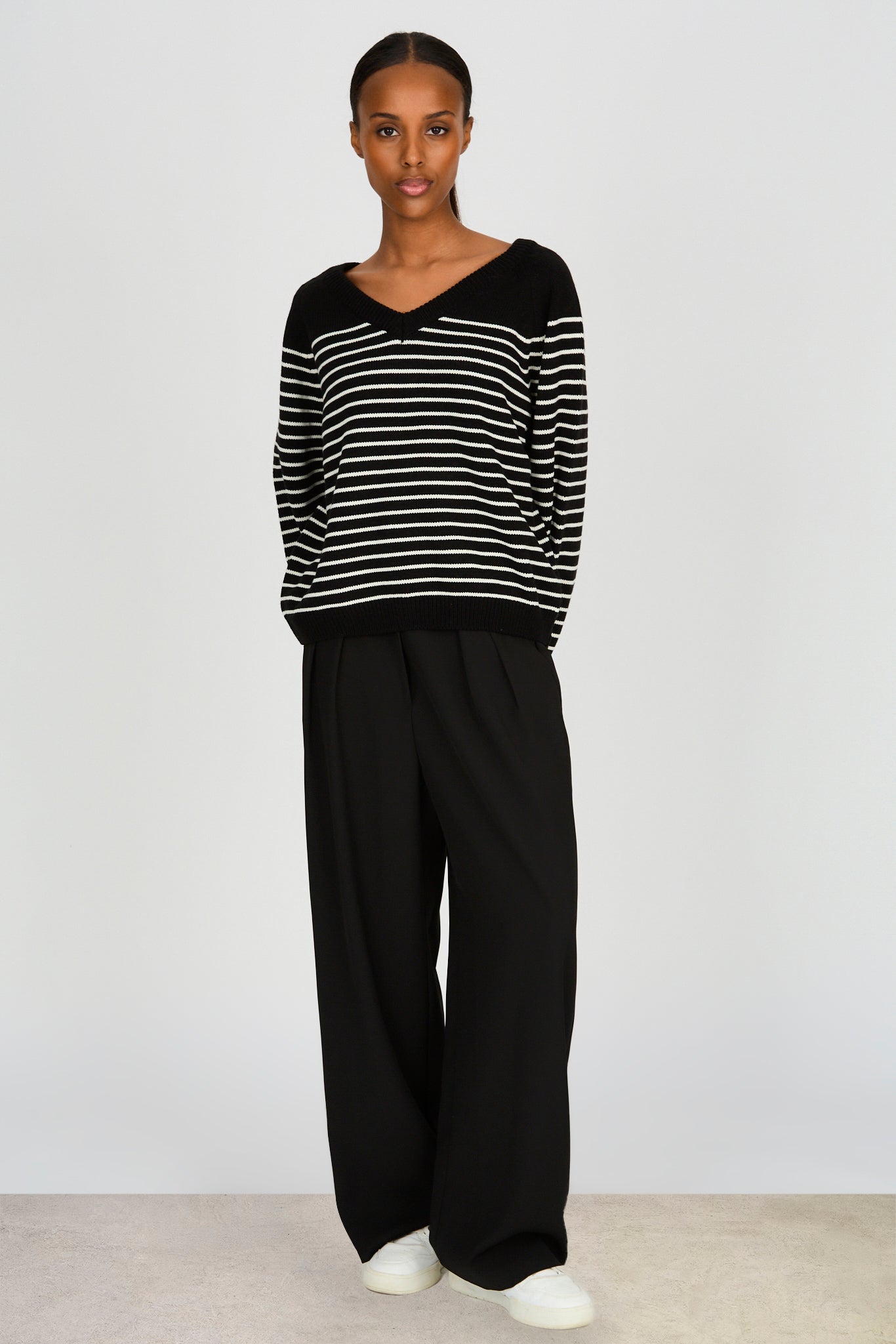 Black and ivory striped V neck jumper_5