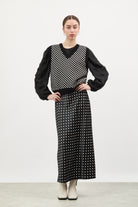 Black and white intarsia dots sweater vest_4