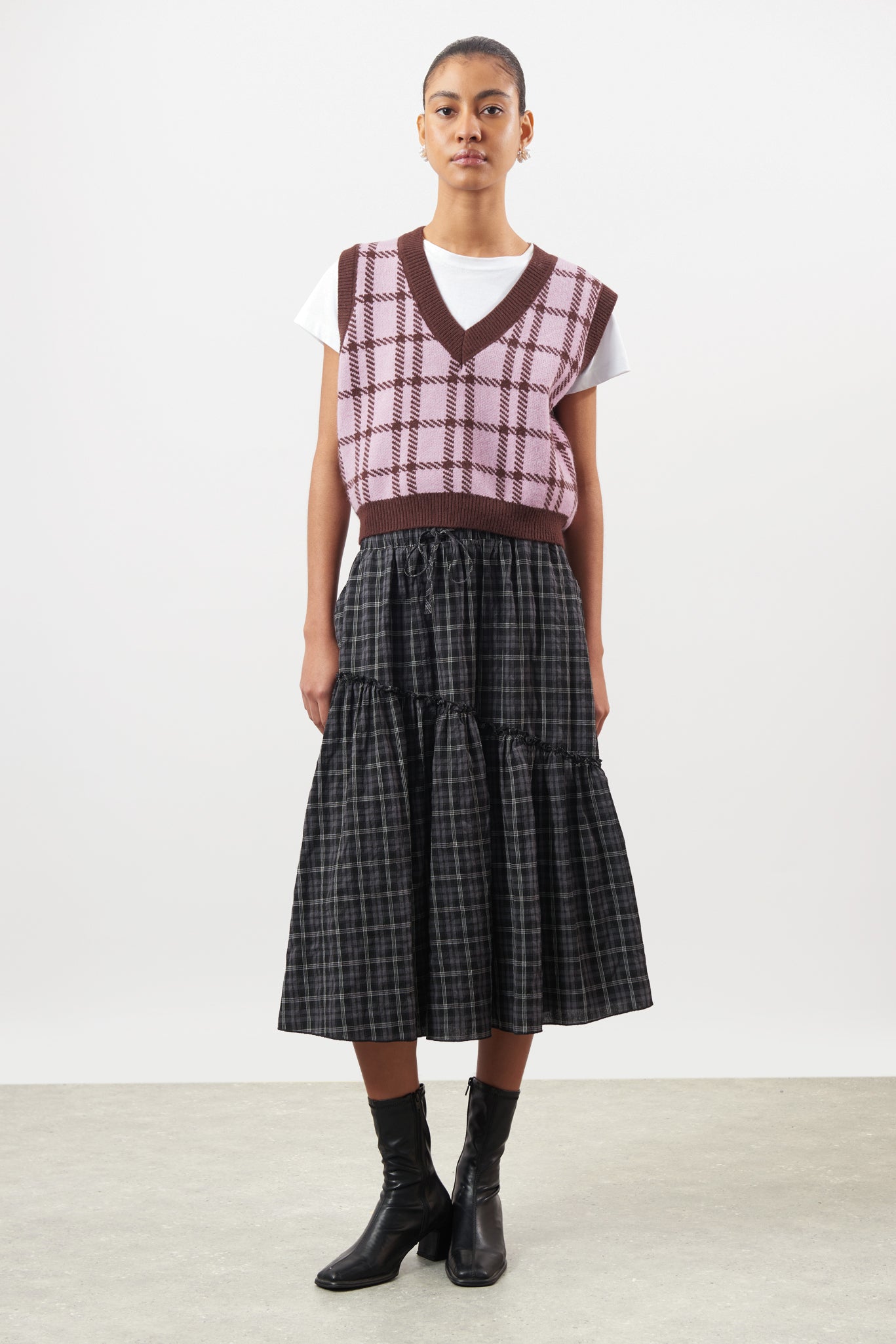 Black and white plaid diagonal tiered skirt_4