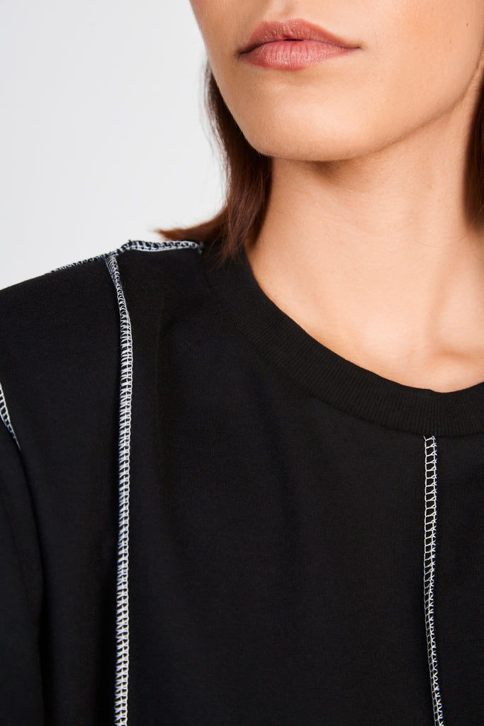 Black and white vertical trim padded shoulder tee_4