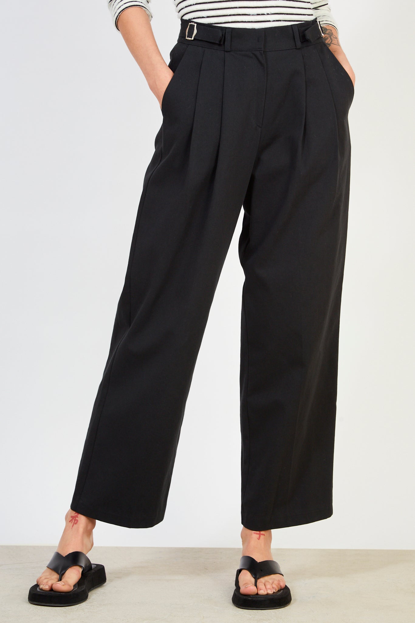 Black double side belted trousers