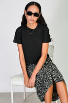 Black herringbone textures short sleeved top_5