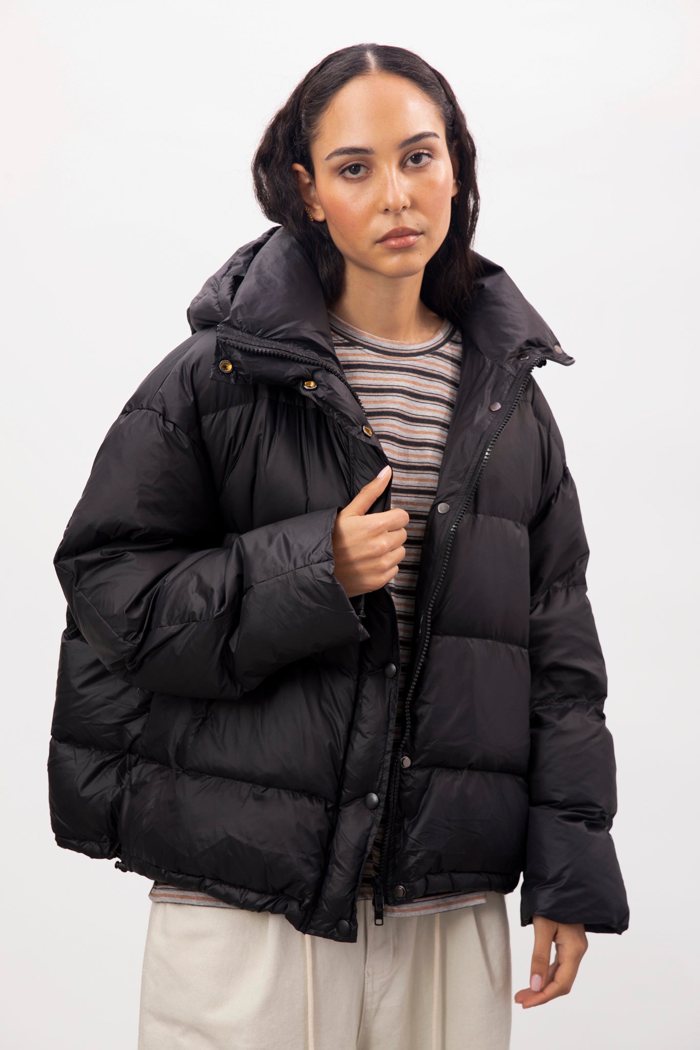 Black oversized duck down puffer jacket_1