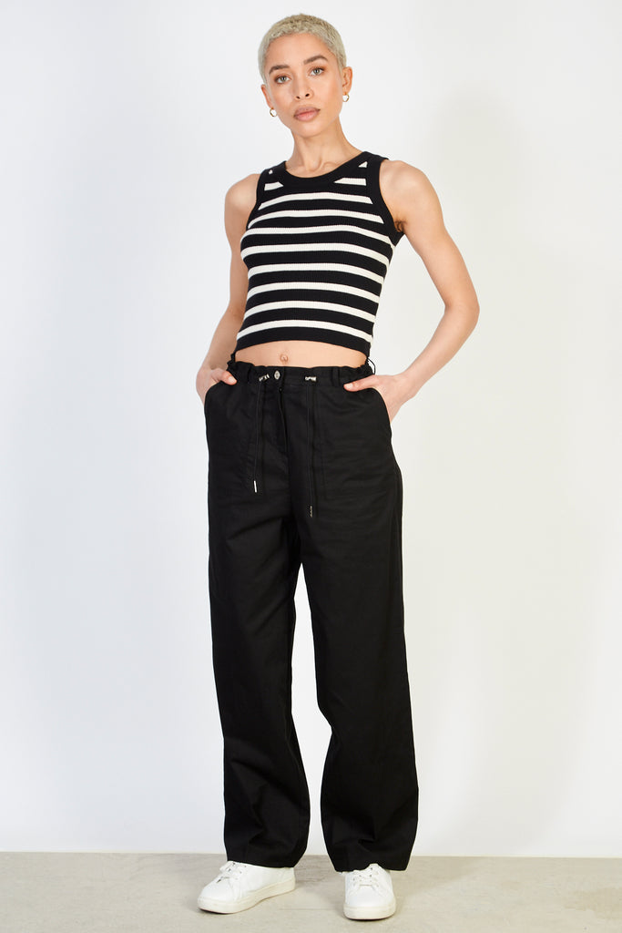 Black relaxed cinch waist trousers_4