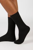 Black ribbed cashmere wool blend socks_3