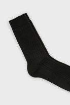 Black ribbed cashmere wool blend socks_2