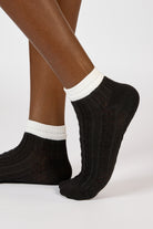 Black textured white trim pop socks_3