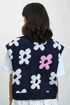 Black white and pop pink graphic floral sweater vest_2