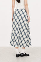 Black and white plaid satin touch skirt_3