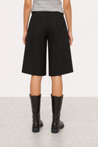 Black smart pleated tailored shorts_4