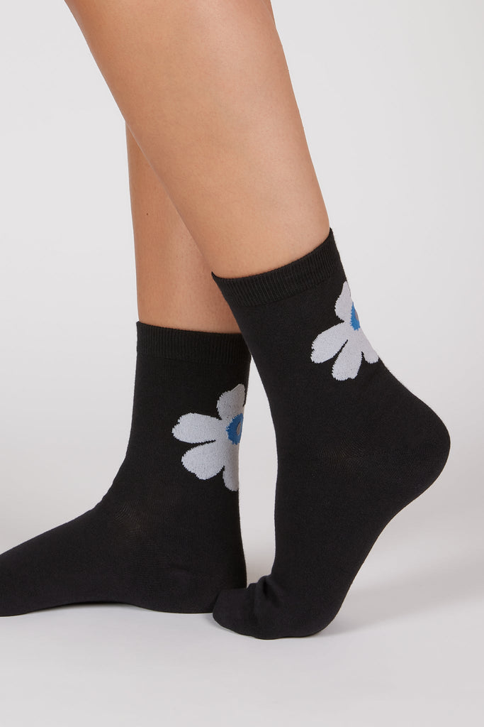 Black and blue giant floral ankle socks_1