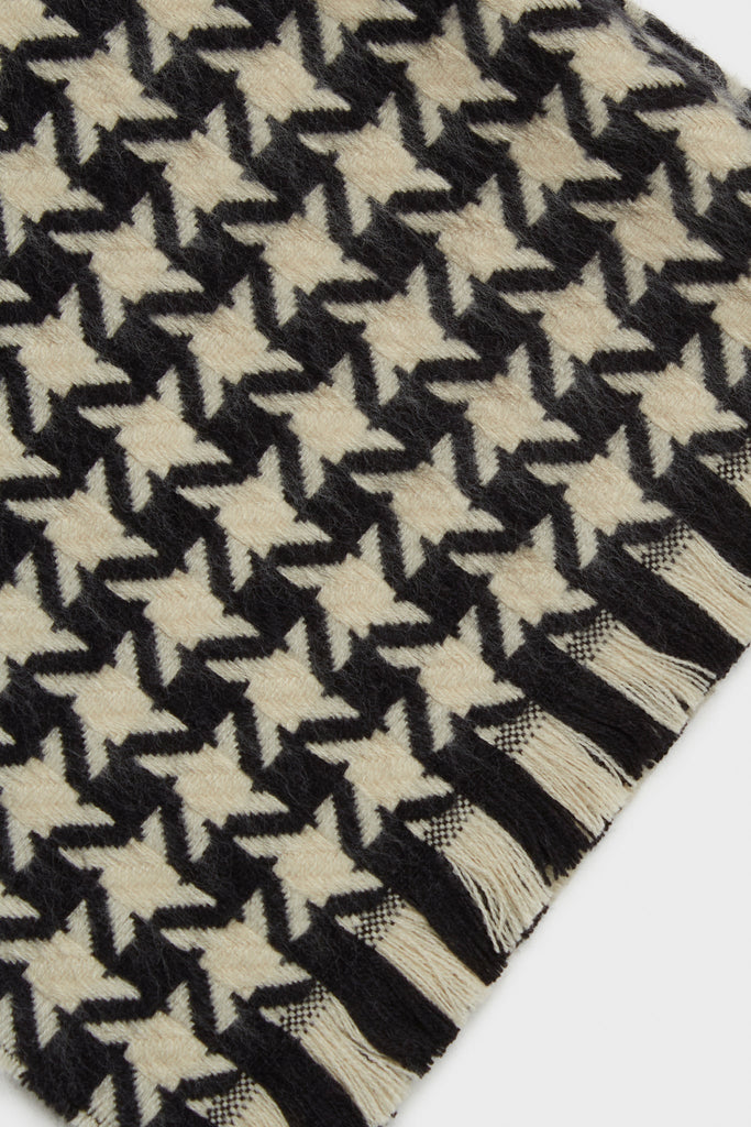 Black and ivory giant houndstooth scarf_2