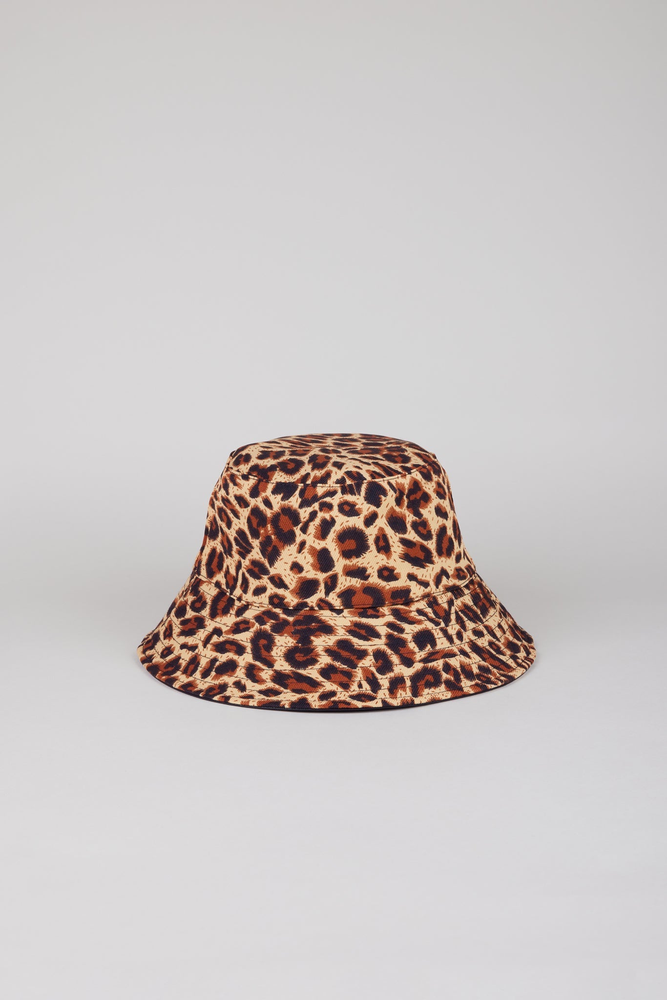 Black and leopard print reversible bucket hat