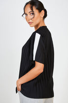 Black and white side strip ribbed tee_2