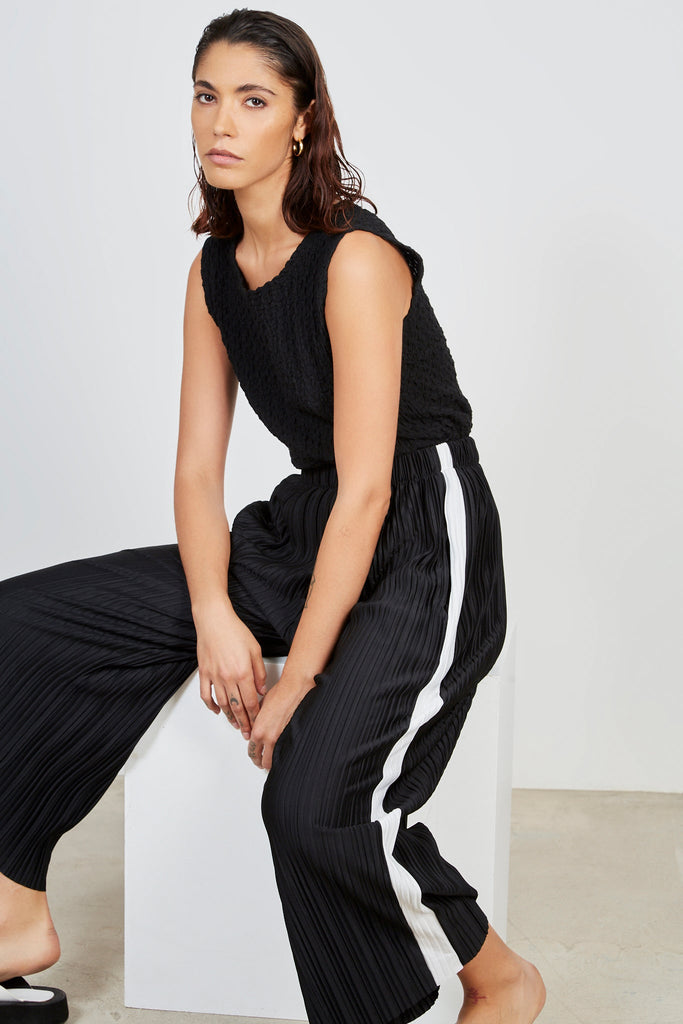 Black and white side strip ribbed trousers_5
