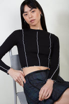 Black and white vertical trim top_5