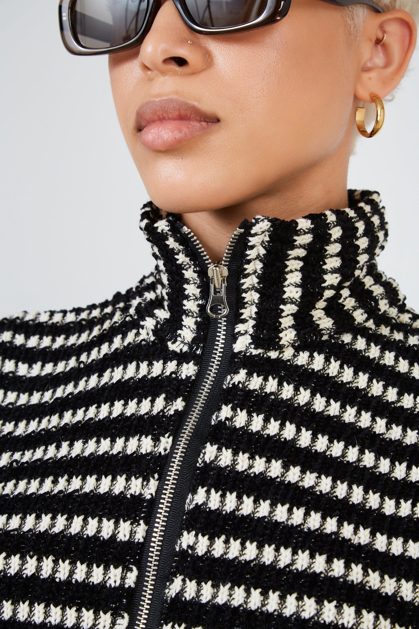 Black and white woven stripe zip vest_6