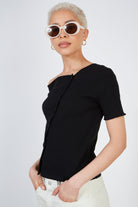 Black diagonal button tee_1