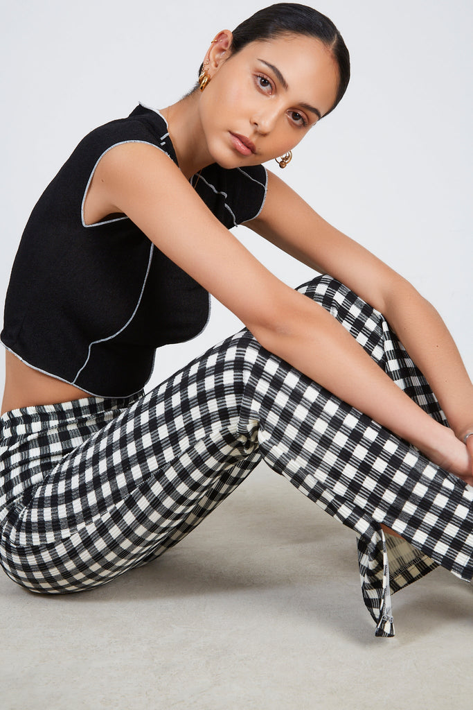 Black gingham ribbed trousers_5
