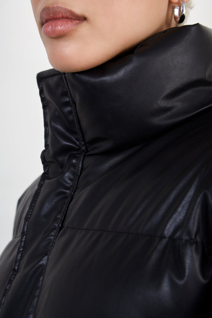 Black vegan leather puffer jacket_3